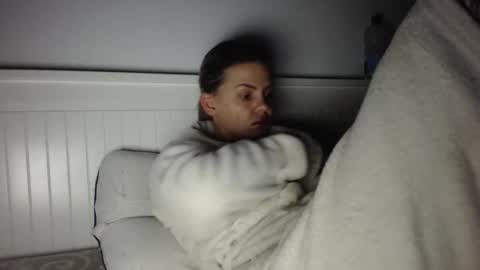 jessieryan online show from December 2, 4:29 am