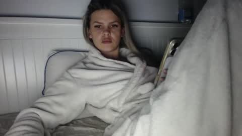 jessieryan online show from February 11, 3:55 am