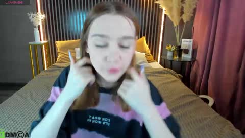 Snapshot of jessiexxiv chatting on March 24, 9:14 am Jessie online show from March 24, 9:14 am