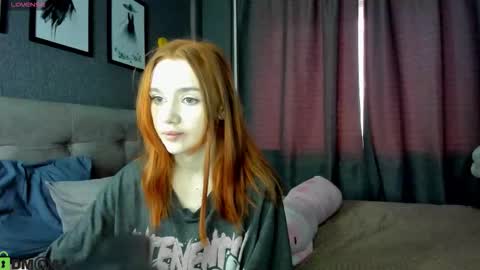 Snapshot of jessiexxiv chatting on March 29, 9:20 am Jessie online show from March 29, 9:20 am
