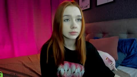 Snapshot of jessiexxiv chatting on April 6, 9:10 am Jessie online show from April 6, 9:10 am
