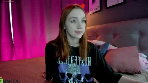 Snapshot of jessiexxiv chatting on April 12, 9:03 am Jessie online show from April 12, 9:03 am