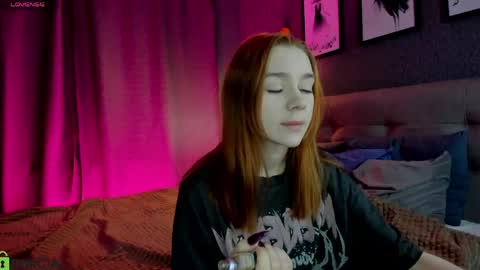 Snapshot of jessiexxiv chatting on April 18, 9:24 am Jessie online show from April 18, 9:24 am
