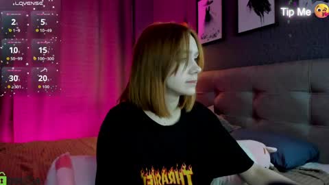 Snapshot of jessiexxiv chatting on May 6, 9:25 am Jessie online show from May 6, 9:25 am