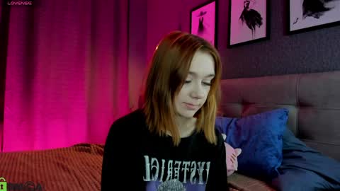 Snapshot of jessiexxiv chatting on May 22, 9:15 am Jessie online show from May 22, 9:15 am