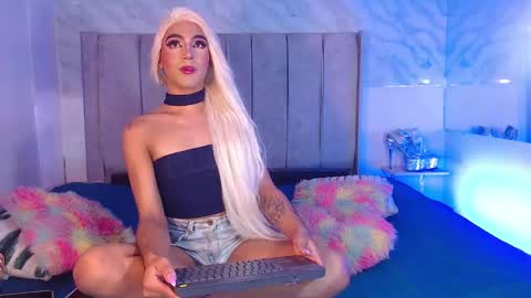 JESS online show from December 21, 2:41 am