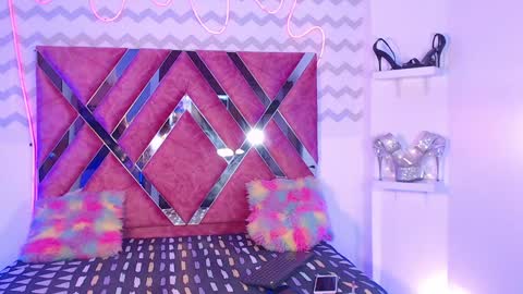 JESS online show from February 5, 12:20 am