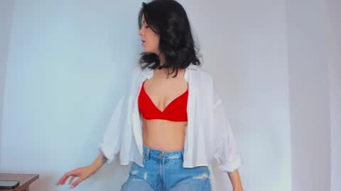 Snapshot of jesssxyx chatting on December 19, 10:34 am im doing any u want just ask me online show from December 19, 10:34 am
