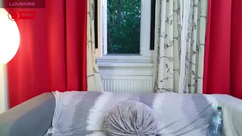 JessTheWicked online show from September 29, 1:49 pm