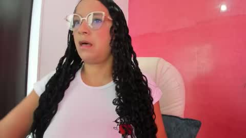 Snapshot of jessybutt chatting on December 4, 1:31 pm jessybutt online show from December 4, 1:31 pm