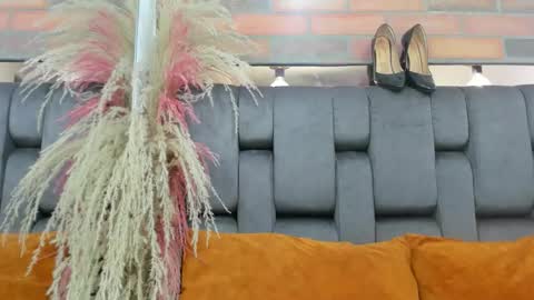 JESSY CORTES online show from March 8, 1:47 am