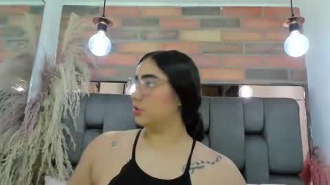 JESSY CORTES online show from April 18, 6:17 am