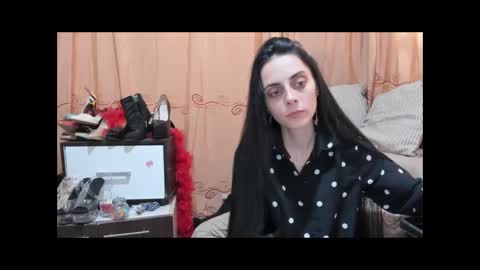 Snapshot of jessylonghair chatting on June 10, 2:49 pm Jessylonghair online show from June 10, 2:49 pm