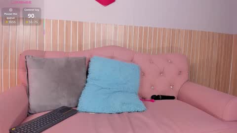 Jessy Morgan online show from November 27, 4:47 am