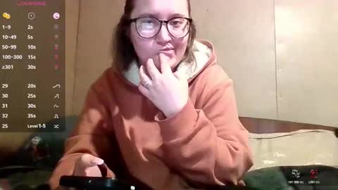 Bye everyone i cant see any reason to stay here wish u luck online show from October 23, 8:46 am