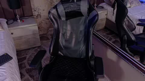 Jessy online show from June 4, 7:53 pm