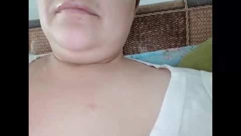 Snapshot of jessyxcuteee chatting on December 2, 10:09 am Jessy online show from December 2, 10:09 am