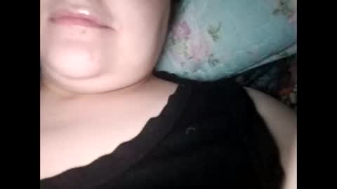 Snapshot of jessyxcuteee chatting on December 14, 3:23 am Jessy online show from December 14, 3:23 am