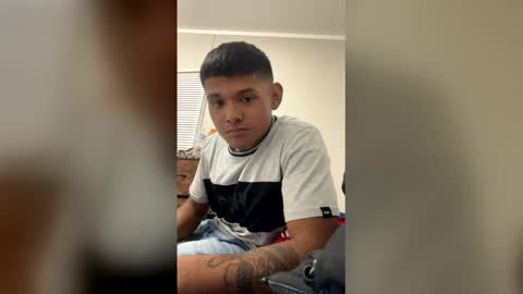 jesusluvs25 online show from December 17, 5:57 am