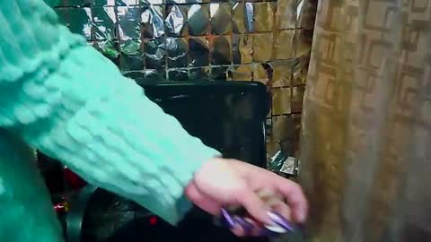 Ale online show from February 6, 2:37 pm