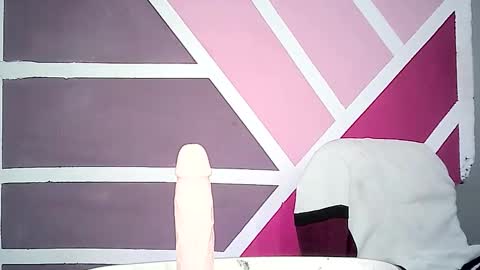 Snapshot of jet_clomet21 chatting on December 3, 1:24 am Ale online show from December 3, 1:24 am