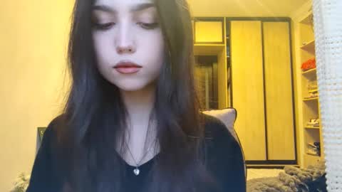 I am Gina ntmu Lets hit 10 Thumbs Up together online show from November 29, 7:22 am