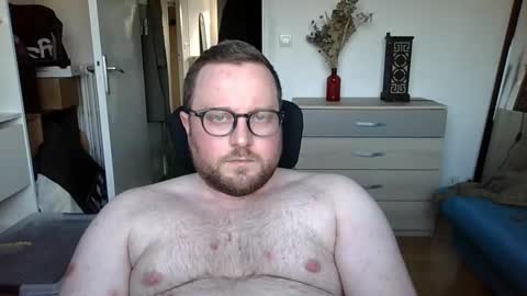 jeuneloup92 online show from March 2, 5:09 pm