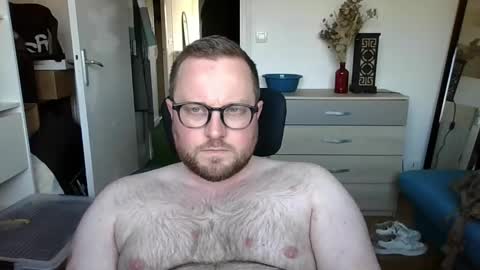 jeuneloup92 online show from March 25, 5:08 pm