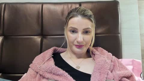 Jewel  no nude  online show from January 20, 10:59 pm