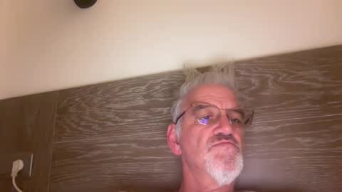 jewlronny online show from March 9, 7:15 pm