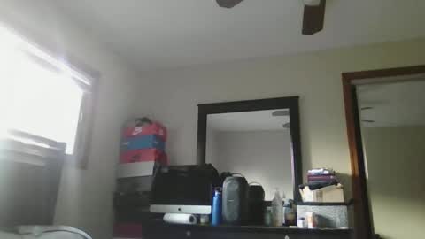 jewni_9819 online show from September 11, 11:38 pm