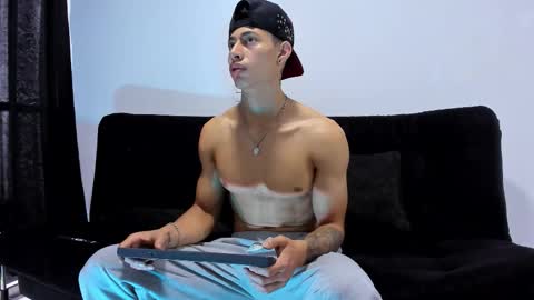 jey cox online show from February 4, 11:49 am