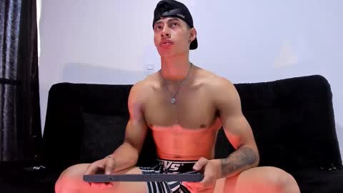 jey cox online show from February 5, 11:37 am