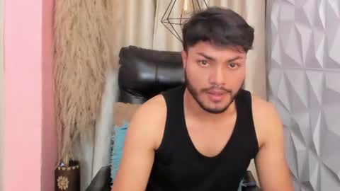Snapshot of jey_mitchell chatting on June 18, 8:57 pm jey_mitchell online show from June 18, 8:57 pm