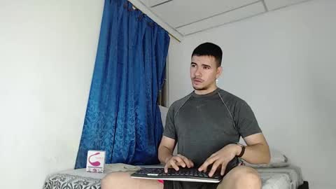 Snapshot of jeycob_happy97 chatting on September 19, 11:05 pm Juan David online show from September 19, 11:05 pm