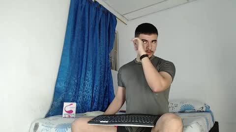 Snapshot of jeycob_happy97 chatting on September 29, 11:20 pm Juan David online show from September 29, 11:20 pm