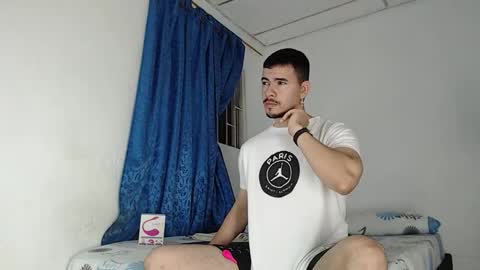 Snapshot of jeycob_happy97 chatting on October 8, 11:08 am Juan David online show from October 8, 11:08 am