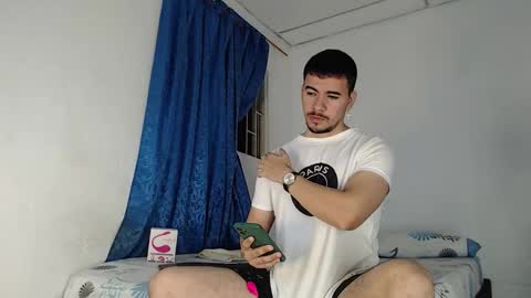 Snapshot of jeycob_happy97 chatting on October 9, 12:19 am Juan David online show from October 9, 12:19 am