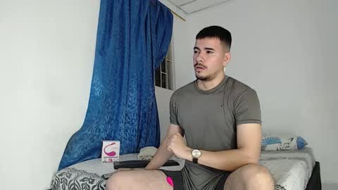 Snapshot of jeycob_happy97 chatting on October 10, 11:59 pm Juan David online show from October 10, 11:59 pm