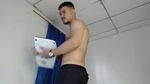 Snapshot of jeycob_happy97 chatting on October 11, 12:04 pm Juan David online show from October 11, 12:04 pm