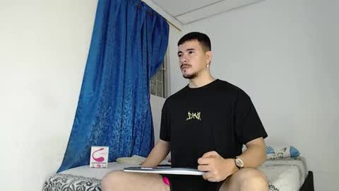 Snapshot of jeycob_happy97 chatting on October 16, 11:39 pm Juan David online show from October 16, 11:39 pm