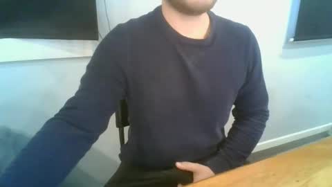 Snapshot of jezz045 chatting on May 13, 5:16 am jezz045 online show from May 13, 5:16 am