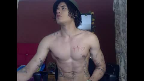 jffer_slhom online show from October 19, 7:03 pm