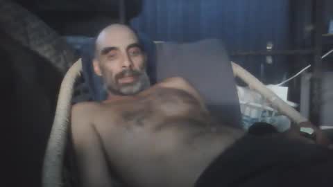 jglarsbel online show from March 11, 7:58 am