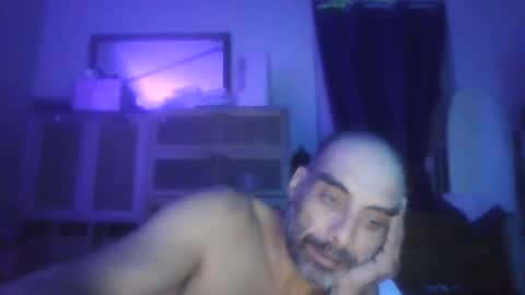 Snapshot of jglarsbel chatting on May 13, 6:27 pm jglarsbel online show from May 13, 6:27 pm