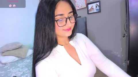 jhackelin  My independent account online show from February 28, 12:32 am