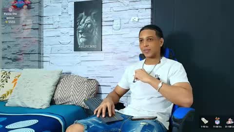 jhay_wheeler777 online show from October 6, 4:21 am