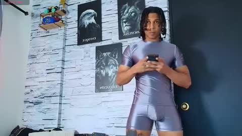 Snapshot of jhay_wheeler777 chatting on April 15, 4:36 pm jhay_wheeler777 online show from April 15, 4:36 pm