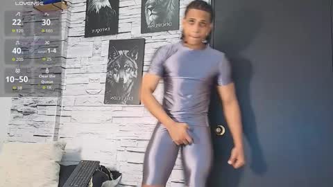 Snapshot of jhay_wheeler777 chatting on June 2, 4:25 am jhay_wheeler777 online show from June 2, 4:25 am