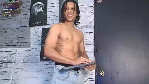 Snapshot of jhay_wheeler777 chatting on June 14, 7:54 am jhay_wheeler777 online show from June 14, 7:54 am